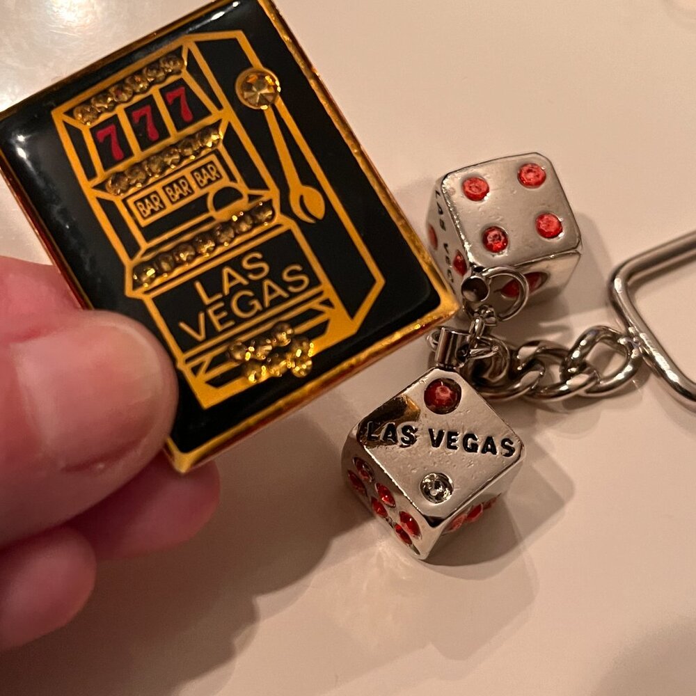 Key Chain & Magnet from Las Vegas (w/x)